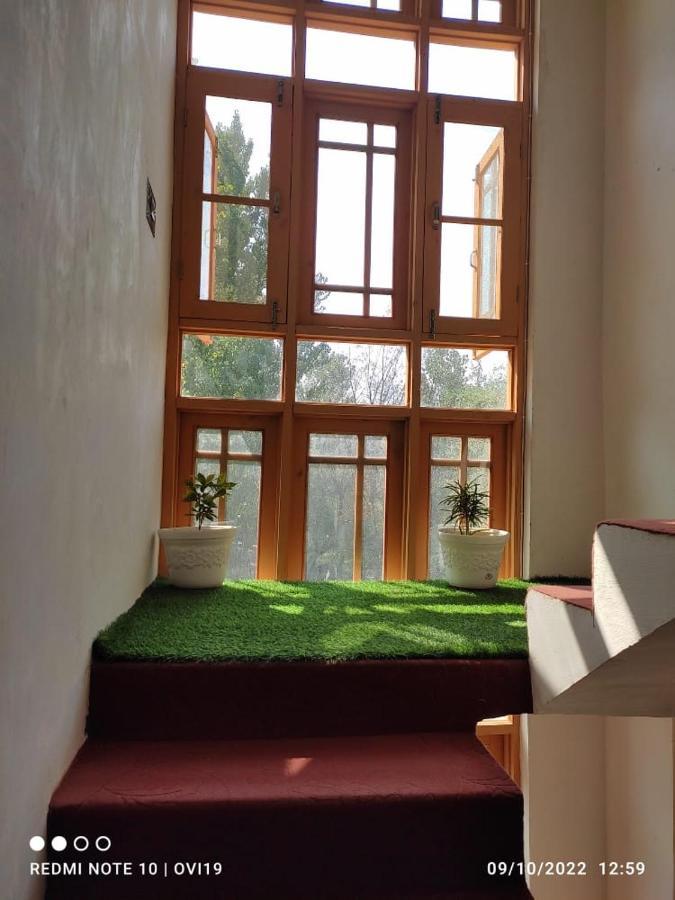 Green Resort Srīnagar Esterno foto
